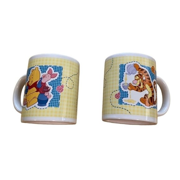Disney WInnie the Pooh Harvest Gift Yellow Tigger Piglet Lot of 2 Mugs Cups Coff - Picture 1 of 5